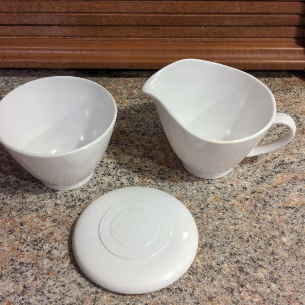 Vintage Melmac Set Sugar Lid Creamer Melamine White Pair Set Like new